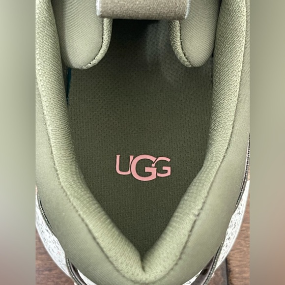 Ugg Olive Green and Pink La Cloud Lace Confetti Women Fashion Sneakers Size 9.5 - Picture 9 of 11